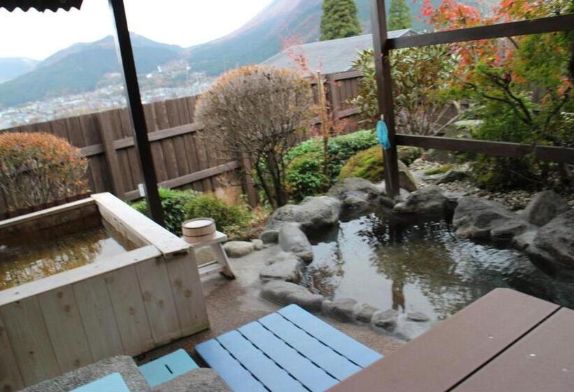 료칸 Yufuin Sanso Waremokou