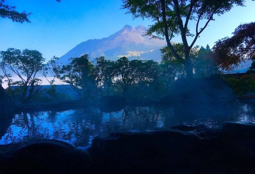 료칸 Yufuin Sanso Waremokou