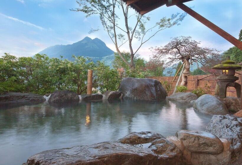 료칸 Yufuin Sanso Waremokou