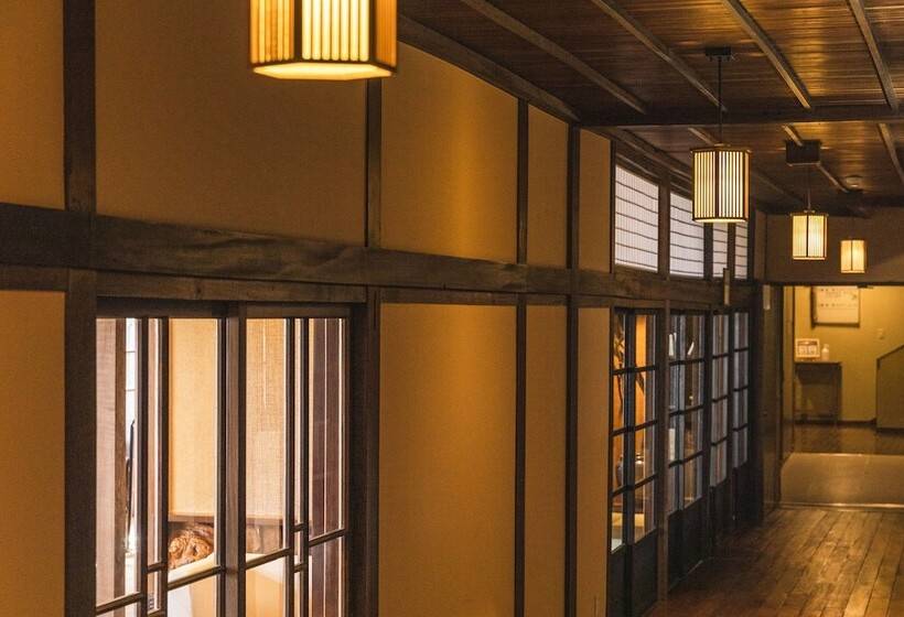 Tsuta Onsen Ryokan