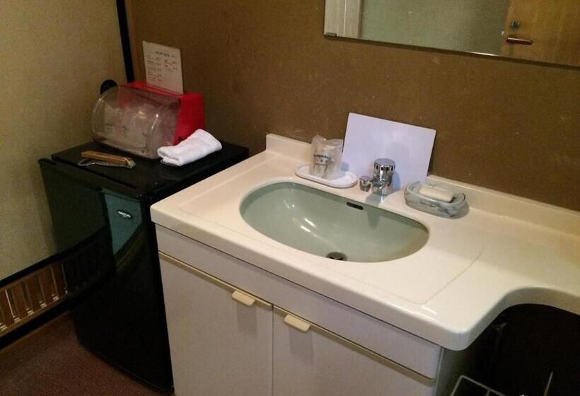 Рёкан Yudanaka Onsen Yamazakiya