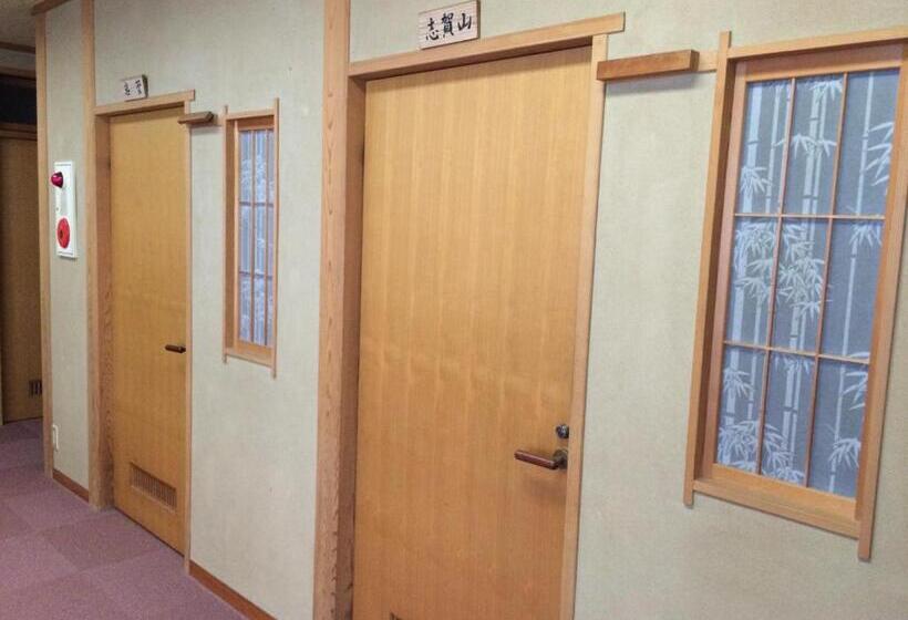 Рёкан Yudanaka Onsen Yamazakiya