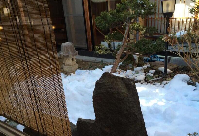 Рёкан Yudanaka Onsen Yamazakiya