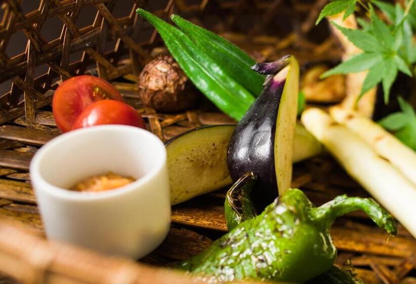 Yuzuya Ryokan   Adult Only