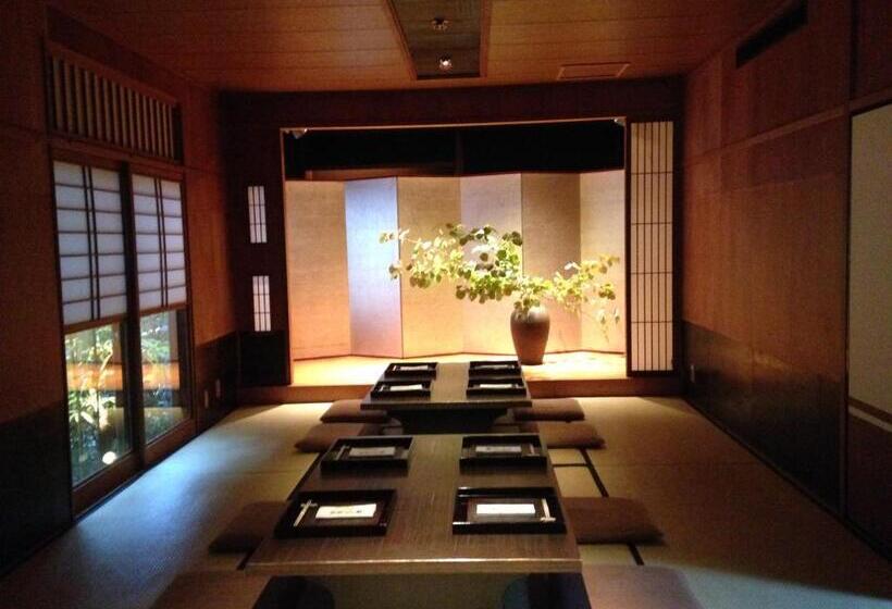 Yuzuya Ryokan   Adult Only