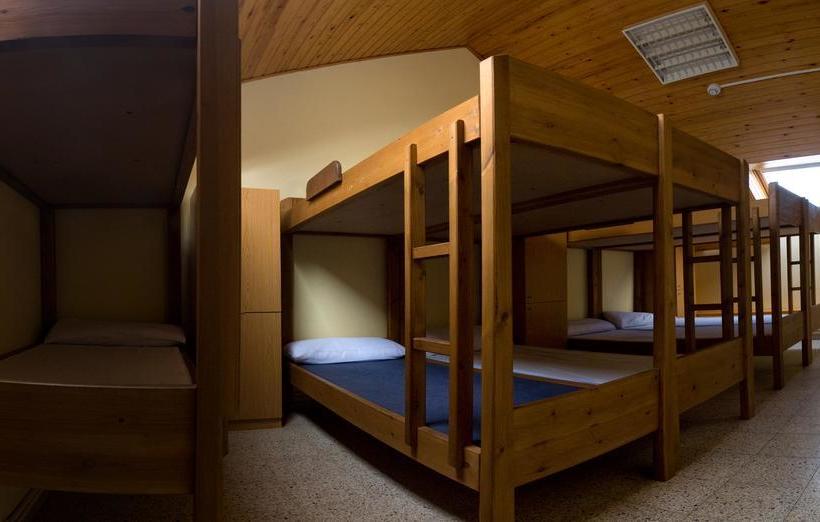 Alberg Escola De Piragüisme De Sort