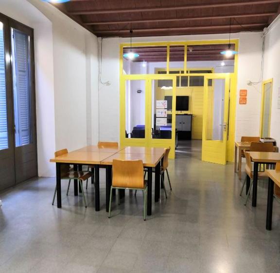 Alberg Girona Xanascat