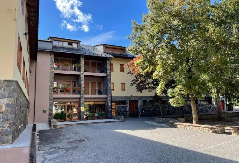 Alberg La Molina Xanascat