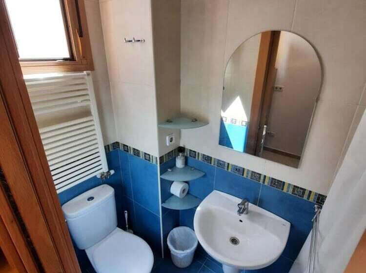 Albergue Albas   Hostel