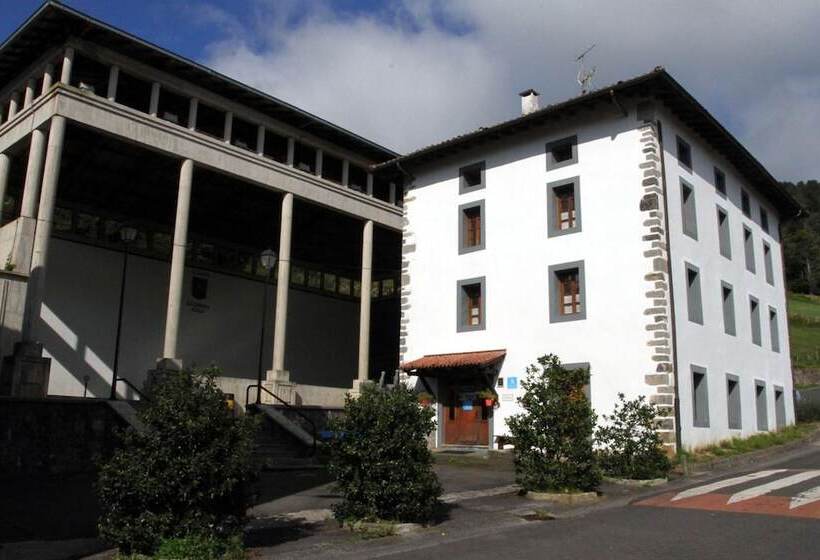 Albergue Ambiental De Beizama   Beizamako Aterpetxea
