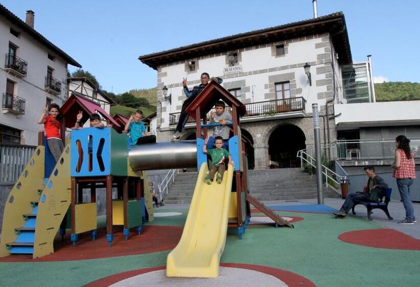 Albergue Ambiental De Beizama   Beizamako Aterpetxea