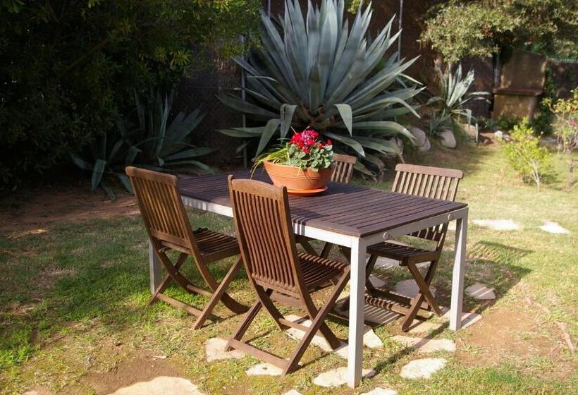 הוסטל B&b Inés