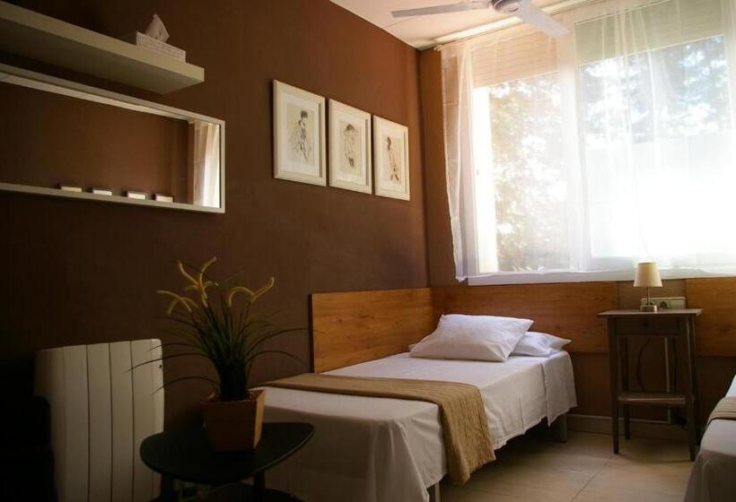 הוסטל B&b Inés