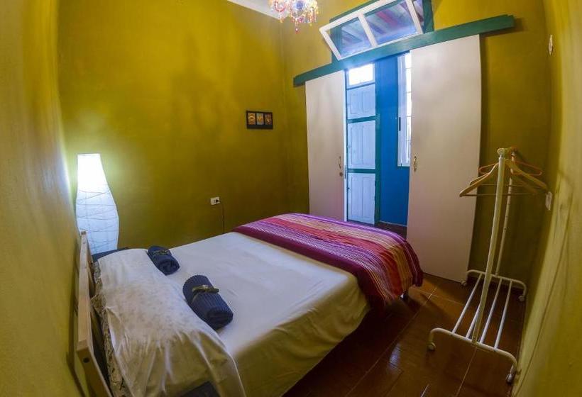 ユースホステル B&b La Laguna