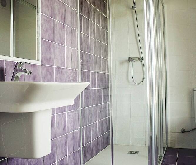 Albergue Camino Norte Hostel