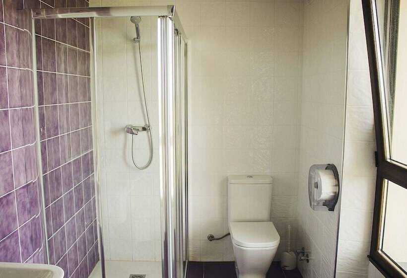 Albergue Camino Norte Hostel