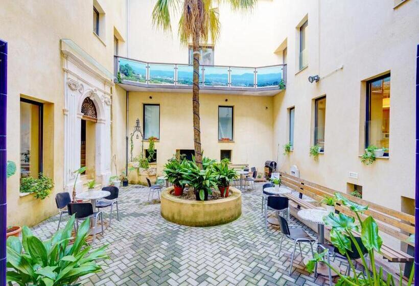 ユースホステル Casa Del Cigroner