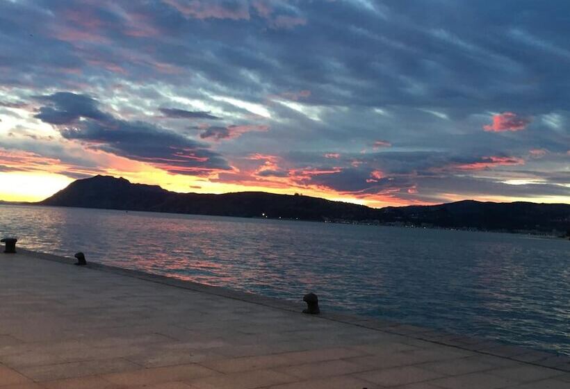 Albergue De Peregrinos La Bilbaina   Hostel