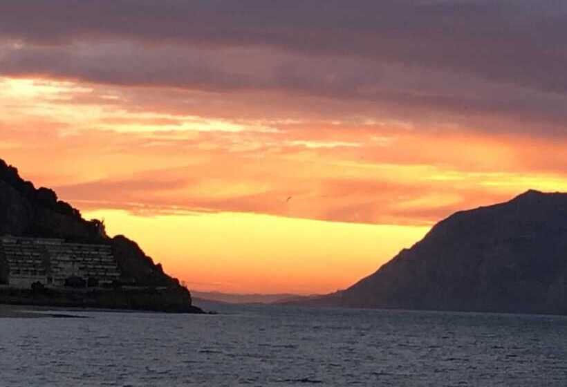 Albergue De Peregrinos La Bilbaina   Hostel