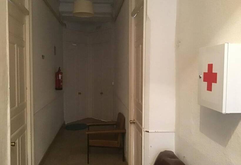 Albergue De Peregrinos La Bilbaina   Hostel