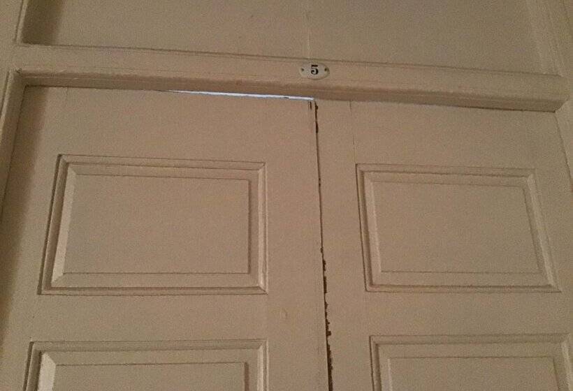 Albergue De Peregrinos La Bilbaina   Hostel