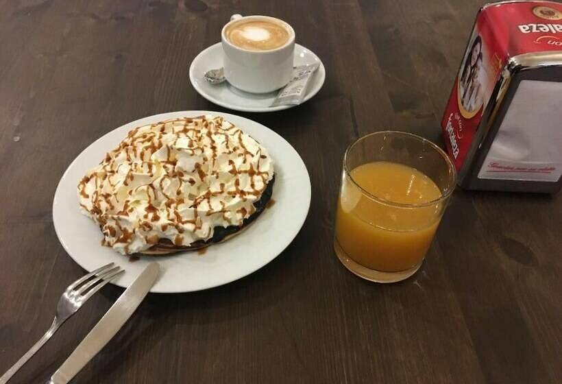 Albergue De Peregrinos La Bilbaina   Hostel