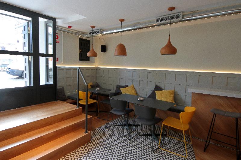 فندق صغير H Complutum