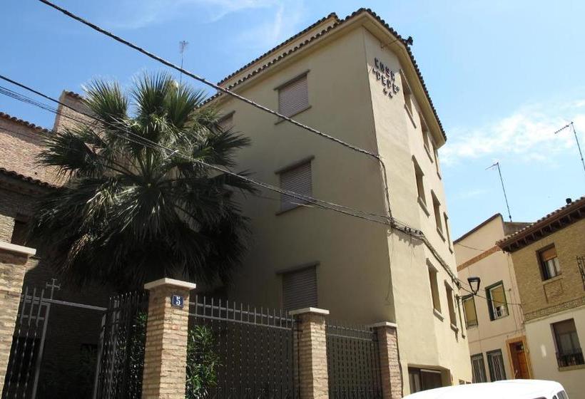 הוסטל Hostal Casa Pepe