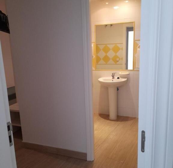 Общежитие Hostal Casandra Antiguo Hostal Los Valencianos