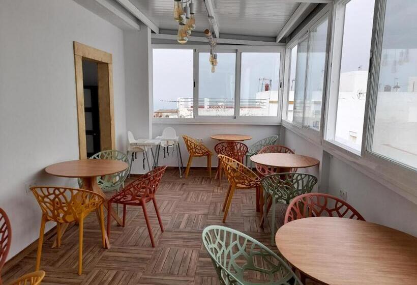 Общежитие Hostal Casandra Antiguo Hostal Los Valencianos