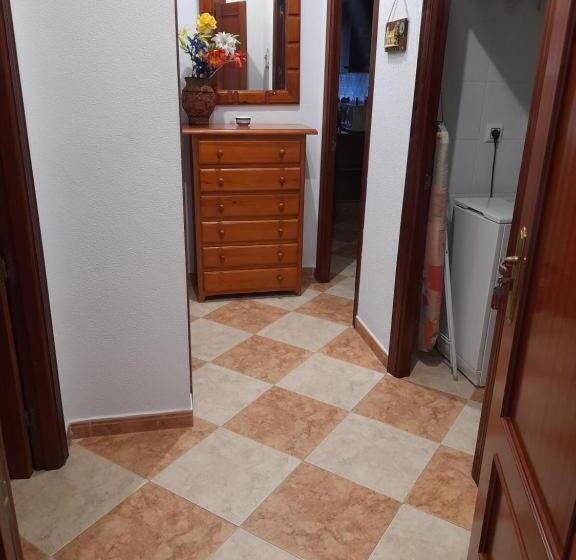 Общежитие Hostal Casandra Antiguo Hostal Los Valencianos