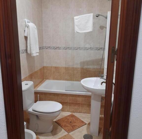 Общежитие Hostal Casandra Antiguo Hostal Los Valencianos