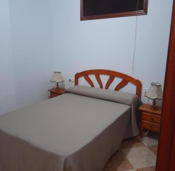 Общежитие Hostal Casandra Antiguo Hostal Los Valencianos