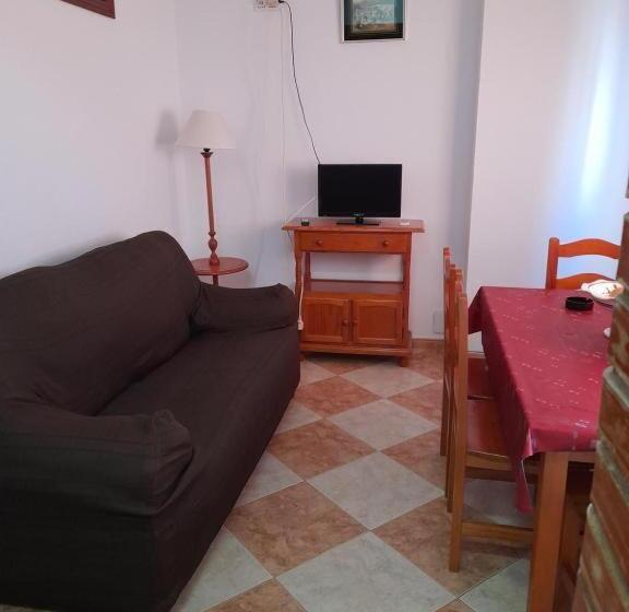 Общежитие Hostal Casandra Antiguo Hostal Los Valencianos