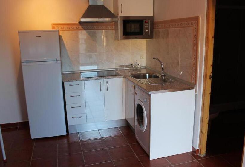 فندق صغير Hostal Restaurante El Cercao