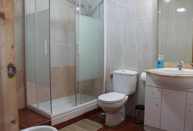 הוסטל Hostal Restaurante El Cercao