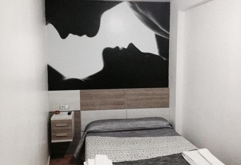 فندق صغير Hostal Restaurante Texas