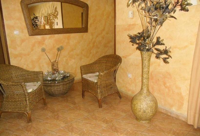 فندق صغير Hostal Restaurante Texas