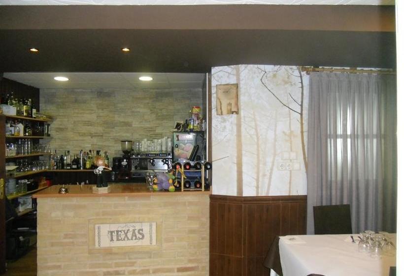 فندق صغير Hostal Restaurante Texas