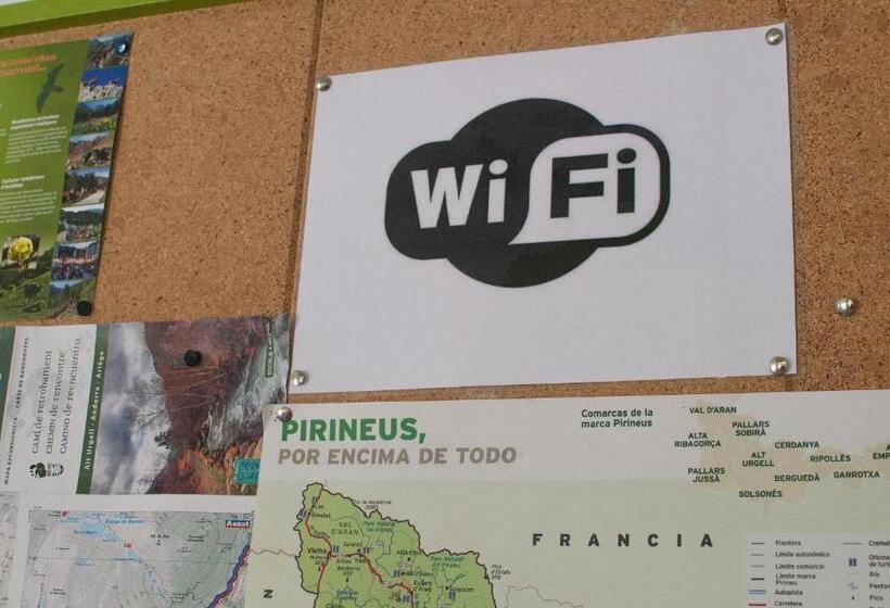 호스텔 La Seu D Urgell Xanascat