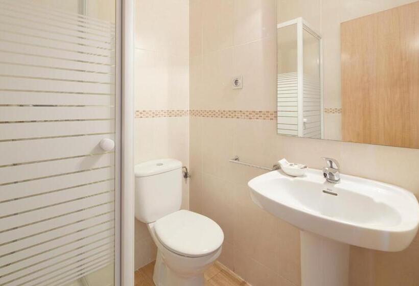 הוסטל Musika Plaza