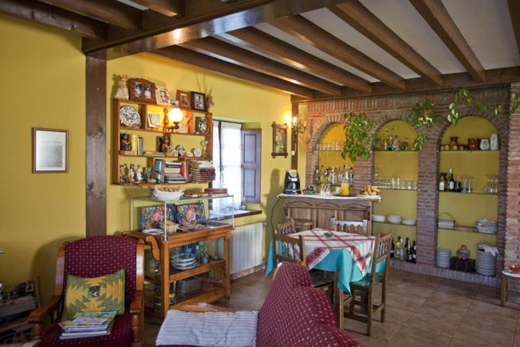 Общежитие Posada Los Taranos