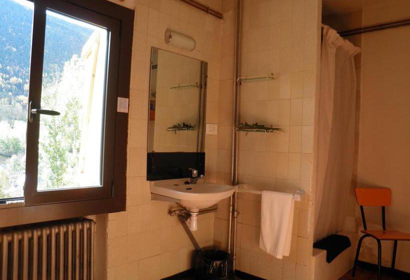 فندق صغير Refugio Juli Soler I Santalo