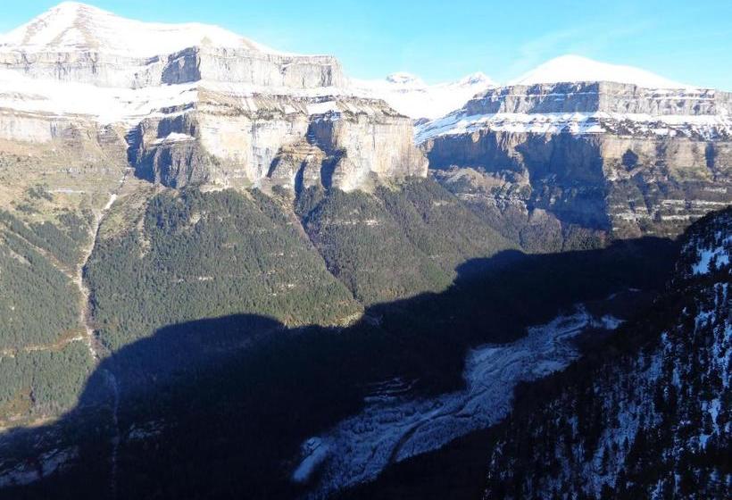 هاستل Refugio Lucien Briet