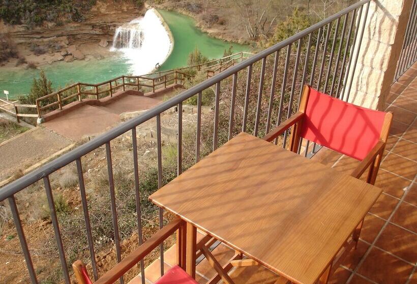 Albergue Restaurante Salto De Bierge   Hostel