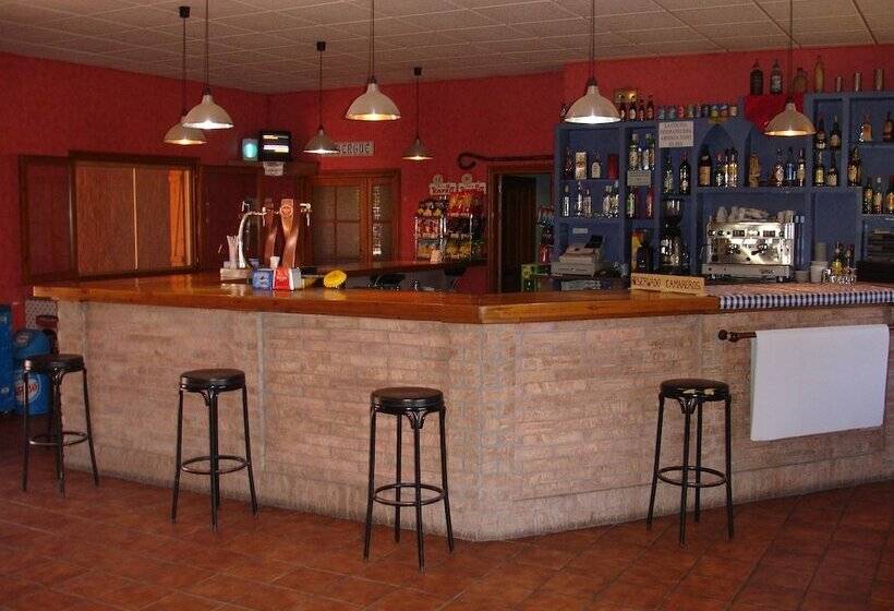 Albergue Restaurante Salto De Bierge   Hostel