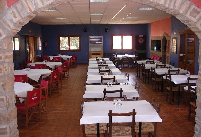 Albergue Restaurante Salto De Bierge   Hostel