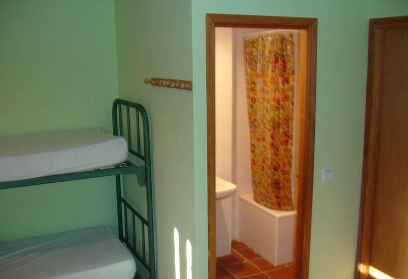 Albergue Restaurante Salto De Bierge   Hostel