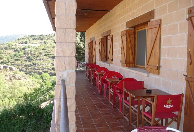 Albergue Restaurante Salto De Bierge   Hostel