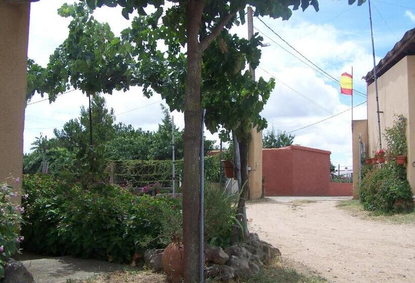 Albergue Turistico Torre De Sabre
